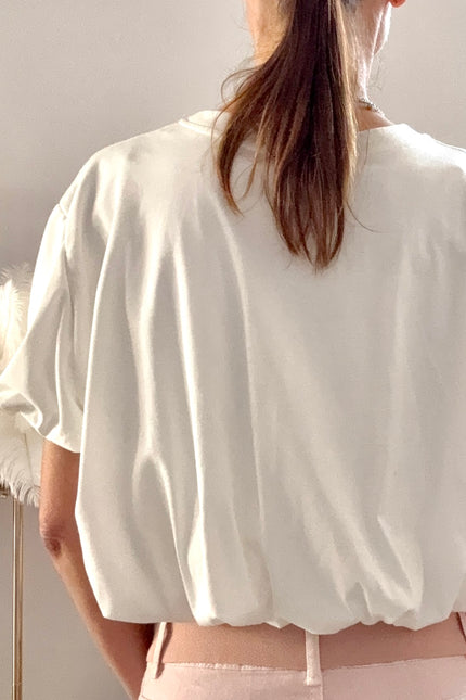 T-shirt con arriccio