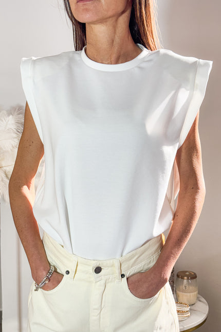 T-SHIRT SMANICATA CON SPALLINE
