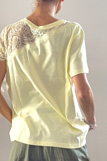 T-SHIRT CON SPALLA IN PIZZO