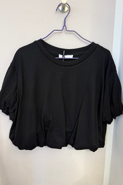 T-shirt con arriccio