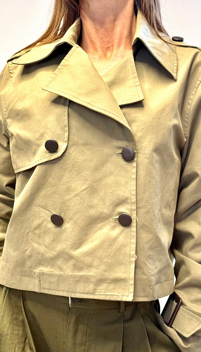 Trench corto