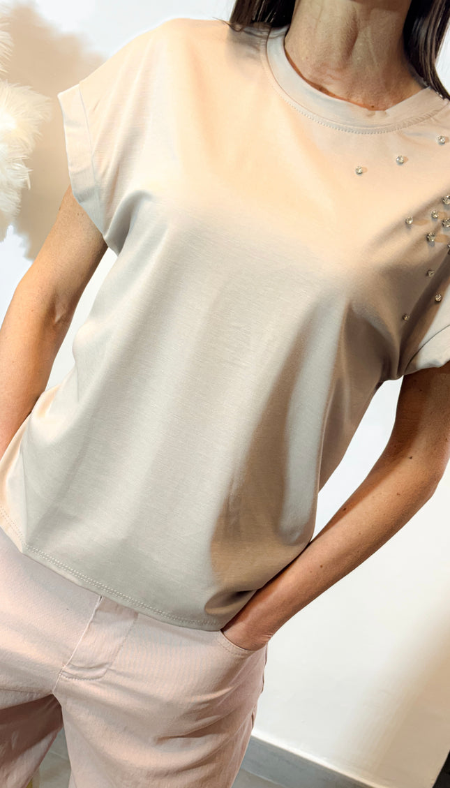 T-shirt con applicazioni
